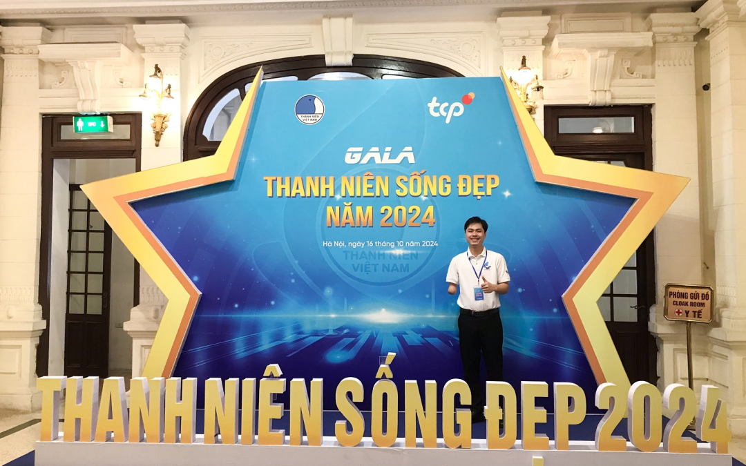 Nguyen Phuc Duc: Filosofi “Bulan Tetap Indah Meski Memudar”