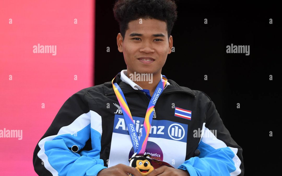 Phongsakorn Paeyo: Kehormatan sebagai Pembawa Bendera Thailand